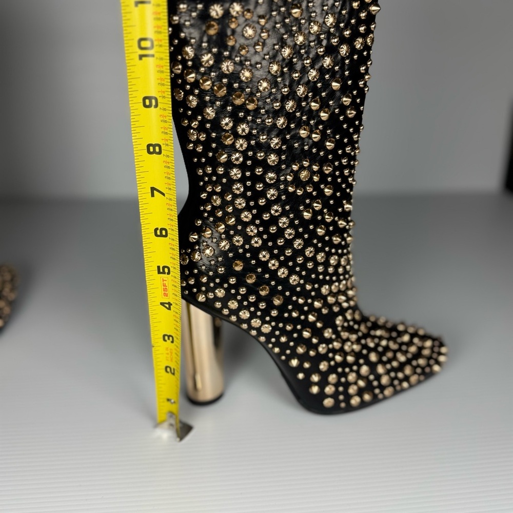 Azalea Wang “Grehgan”Studded Black and Gold Ankle Boots - Picture 3 of 5